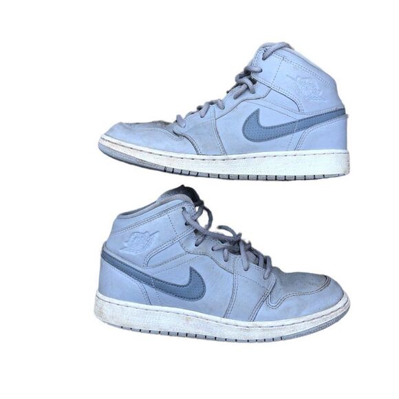 RARE Nike Air Jordan 1 Retro Mid Wolf Grey Coll Grey Size 5.5 - Picture 4 of 16